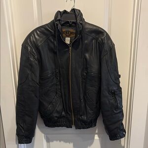 Sporty Black Bomber Jacket with Ribbed Accents